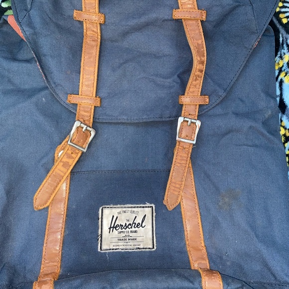 Herschel Backpack + Laptop pouch (Bundle) - Picture 3 of 9